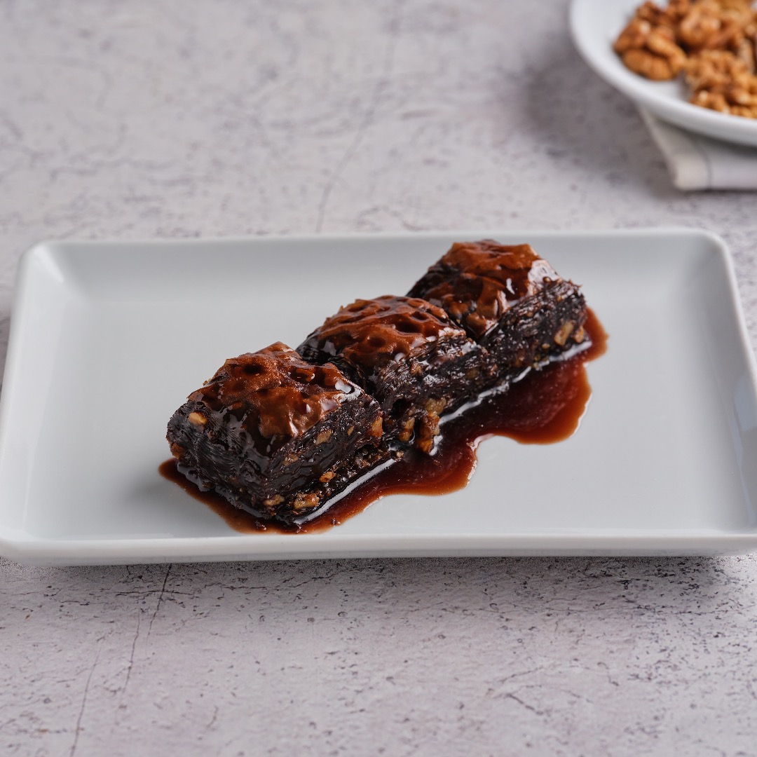Çikolatalı Baklava (Cevizli)